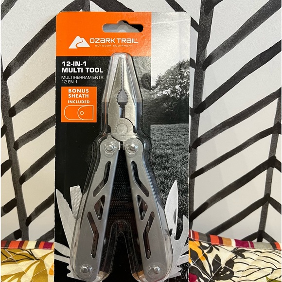 NWT Ultimate Outdoor Enthusiast Gadget Bundle - Picture 7 of 15